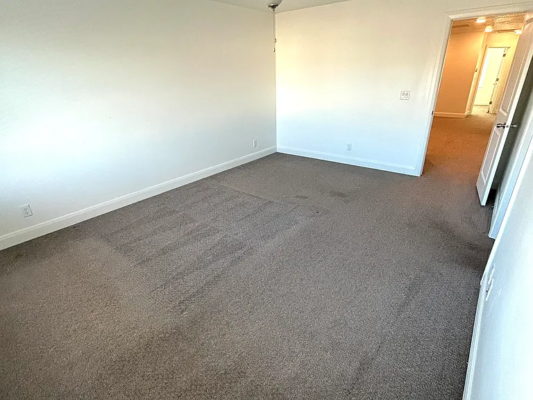 645 W Scarlet Hill Dr — Photo 11