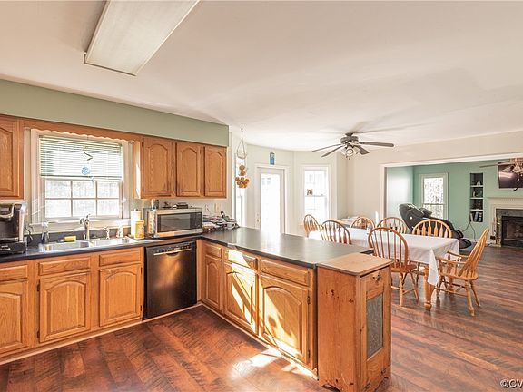 4th image of 11002 Brandy Oaks Way