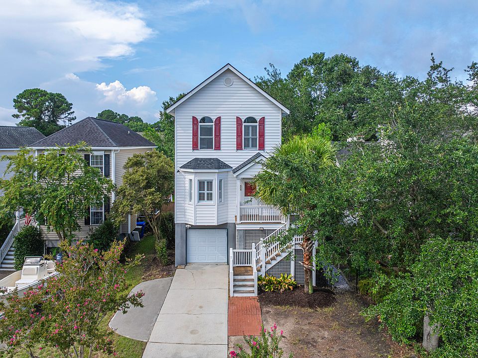 1st image of 819 Harbor Place Dr