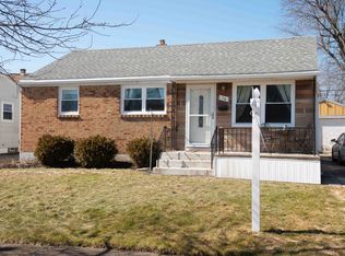 16 Parish Rd, Cheektowaga, NY 14225