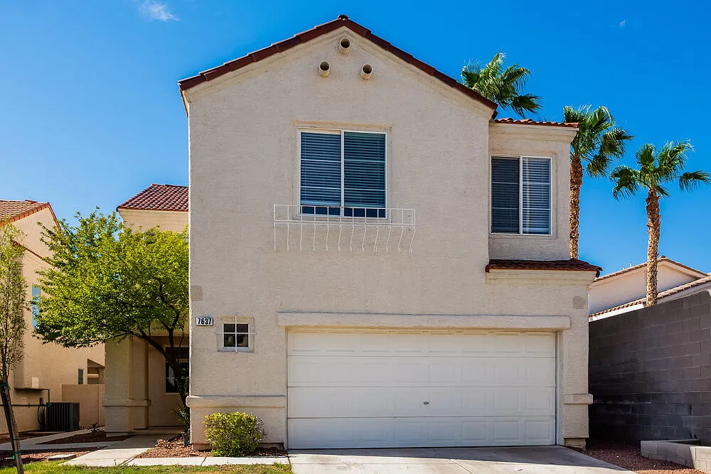 4 bed, 2.5 bath, 2103 sqft, $2,385 — Photo 1