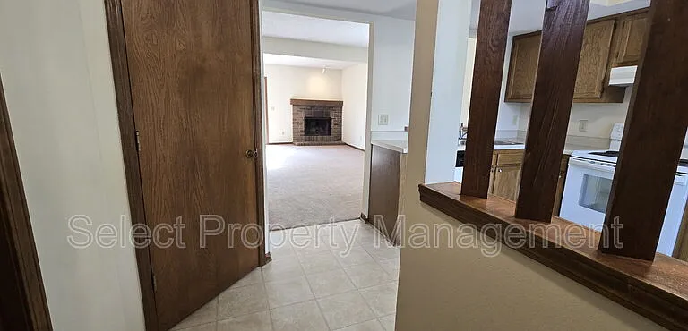 5438 Evard Rd — Photo 2