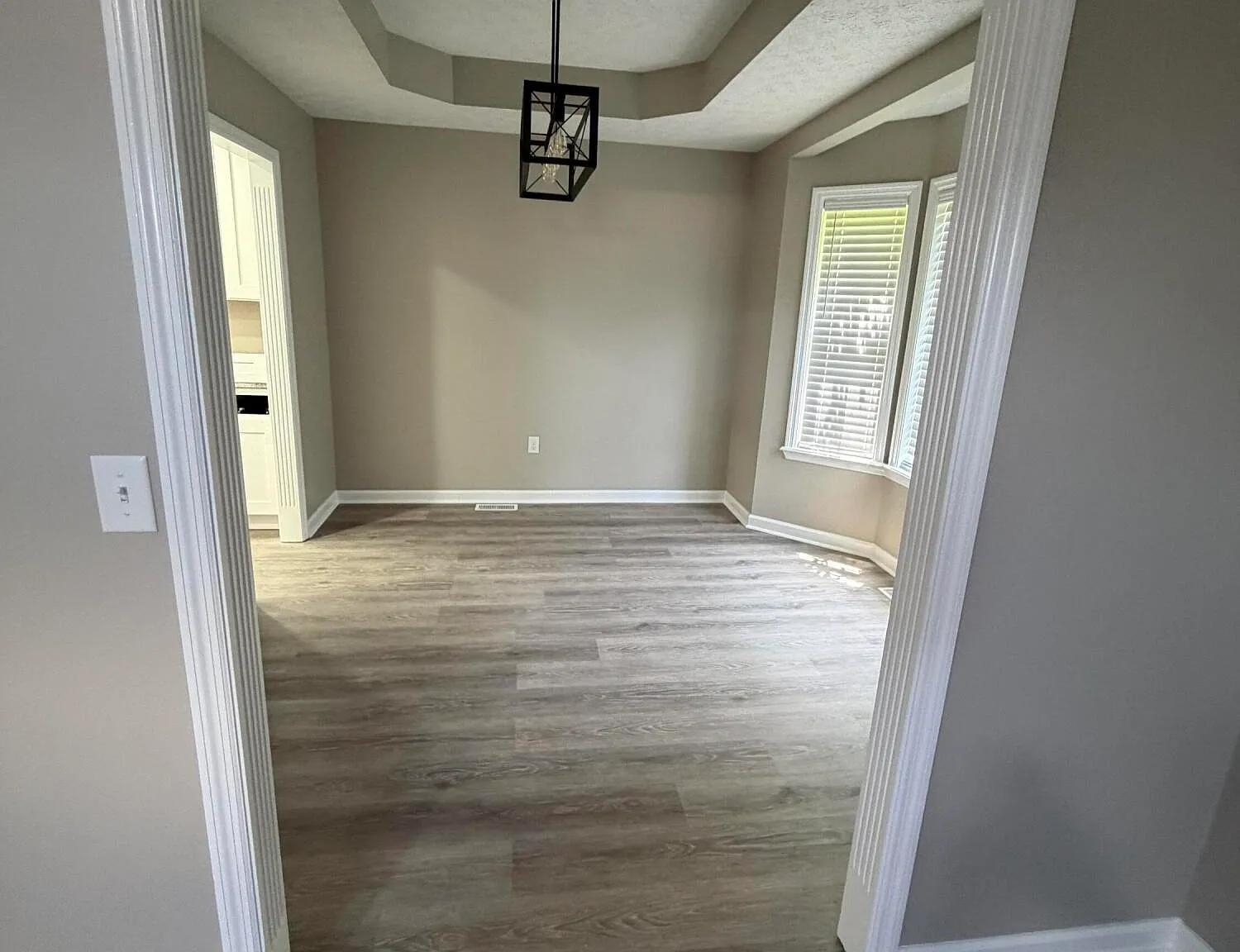 3 bed, 2.0 bath, 1614 sqft, $1,850 — Photo 3