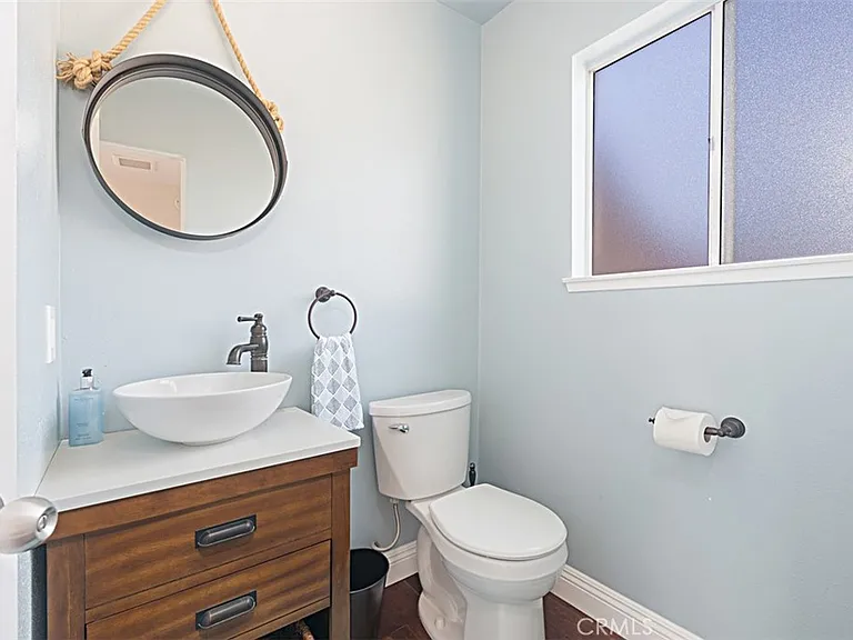 712 Calle Divino — Photo 20