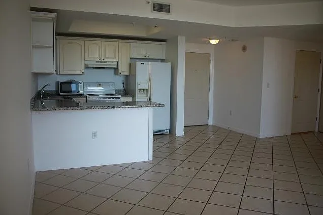 3500 Coral Way #1515 — Photo 2