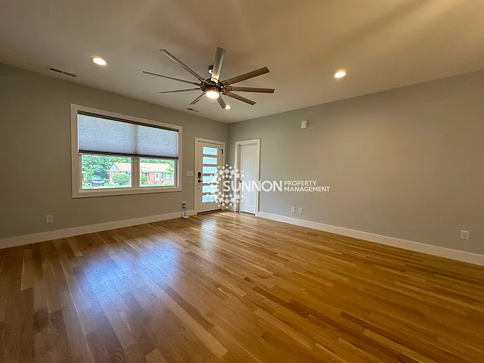 4531 Sampson St — Photo 8