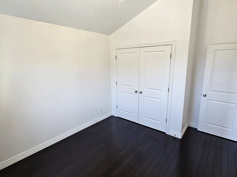 Upstairs bed #2