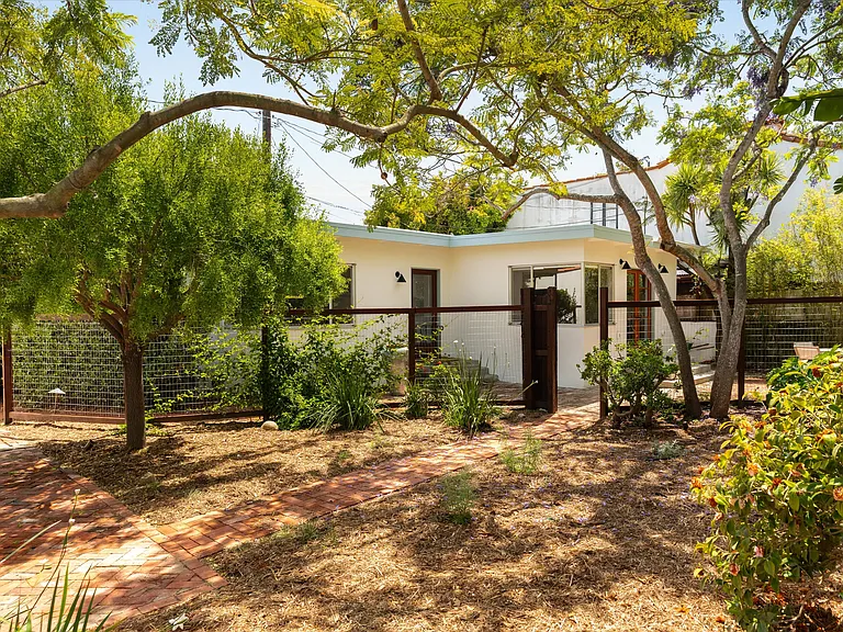 1103 N Nopal St — Photo 20