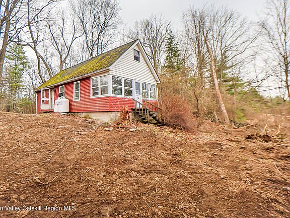 2nd image of 449 Spillway Road