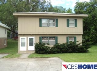 2608 Wayne St, Bellevue, NE 68005