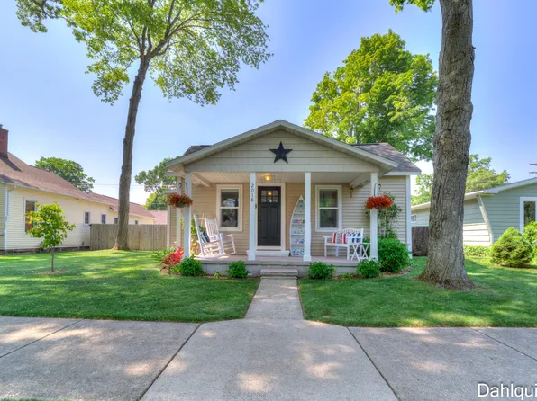 2018 Oak Ave, Muskegon, MI 49445