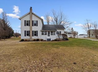 10375 E Lovejoy Rd, Perry, MI 48872