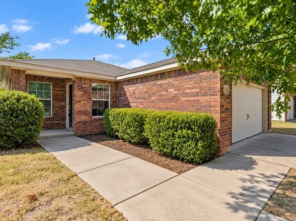 613 Misty Mountain Dr, Fort Worth, TX 76140