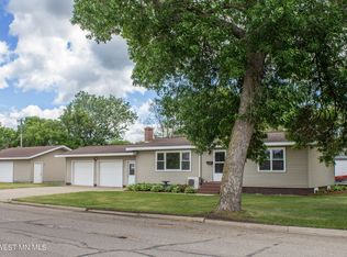 147 5th Ave SW, Perham, MN 56573