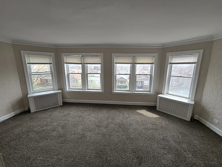 10718 S Avenue C #3 — Photo 1