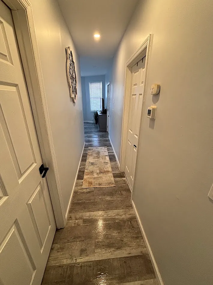 3 bed, 1000 sqft, $2,700 — Photo 3