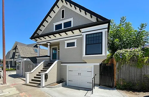 1027 Lincoln Ave Photo 1