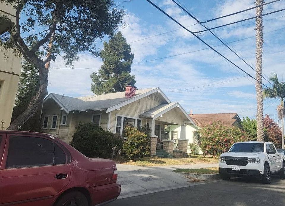 2nd image of 1829 E 6th St