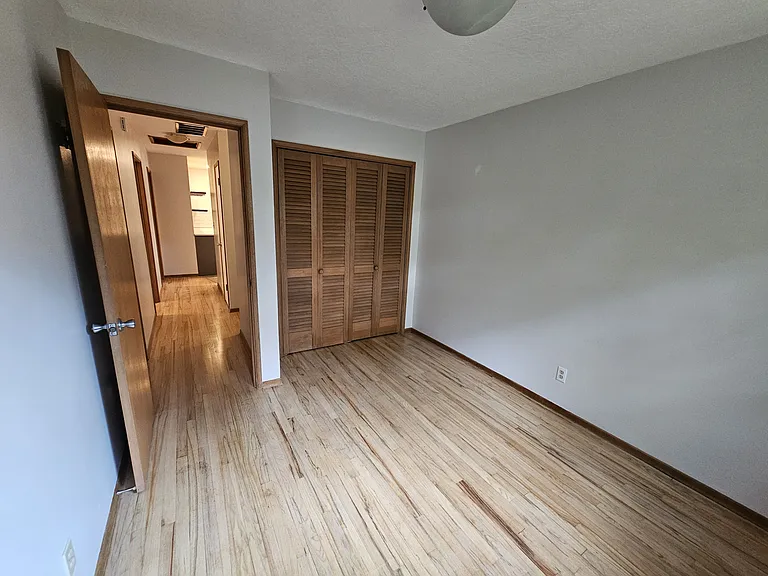 690 SW 130th Ave — Photo 20