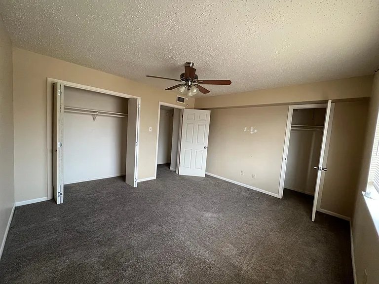 2110 Hunt Dr #D — Photo 12
