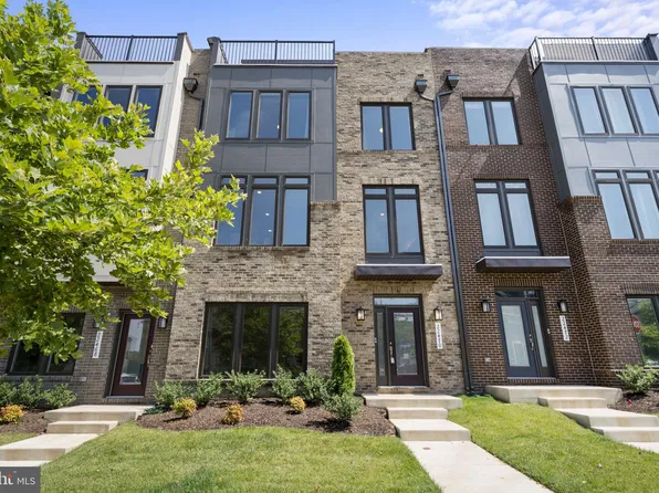 22470 Foundation Dr, Ashburn, VA 20148