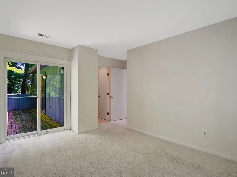 203 W Glendale Ave — Photo 38