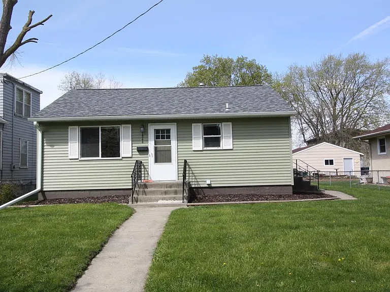 3844 Van Buren St NE — Photo 22