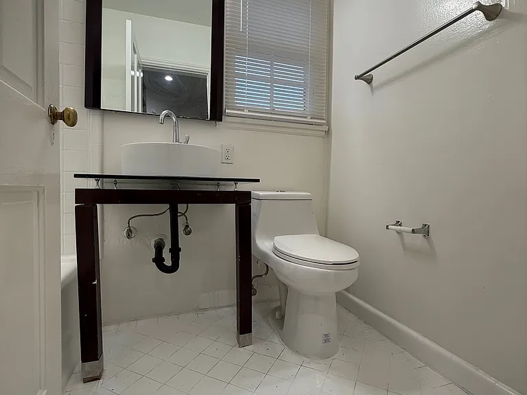 136 S McCarty Dr #7 — Photo 6