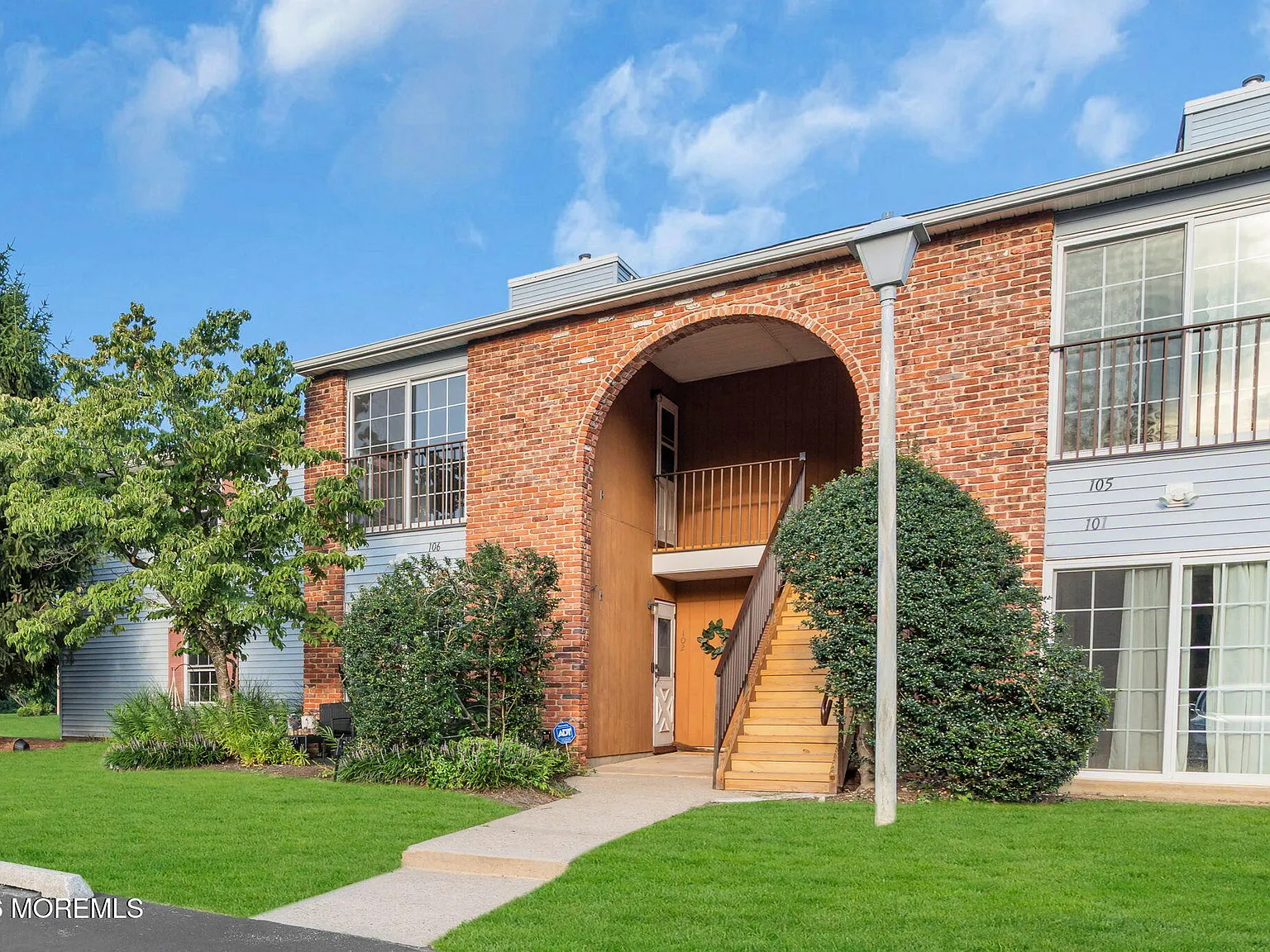 2 bed, 1161 sqft, $2,750 — Photo 3