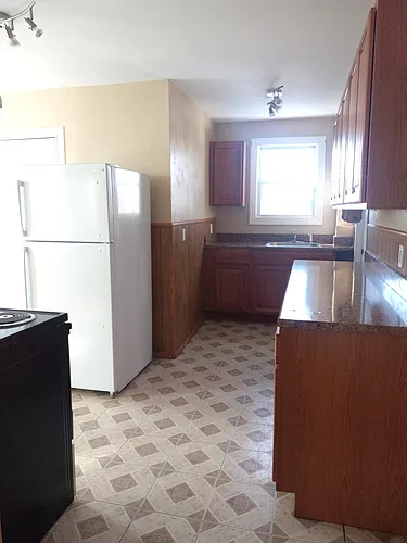 92 Hanover St #2 Photo 1