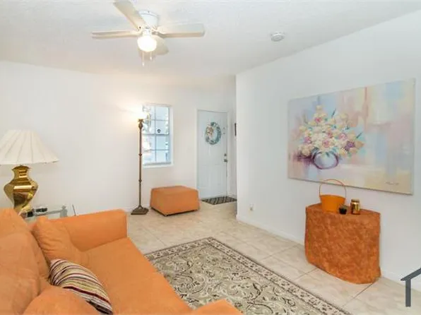 1673 W 28th St, West Palm Beach, FL 33404