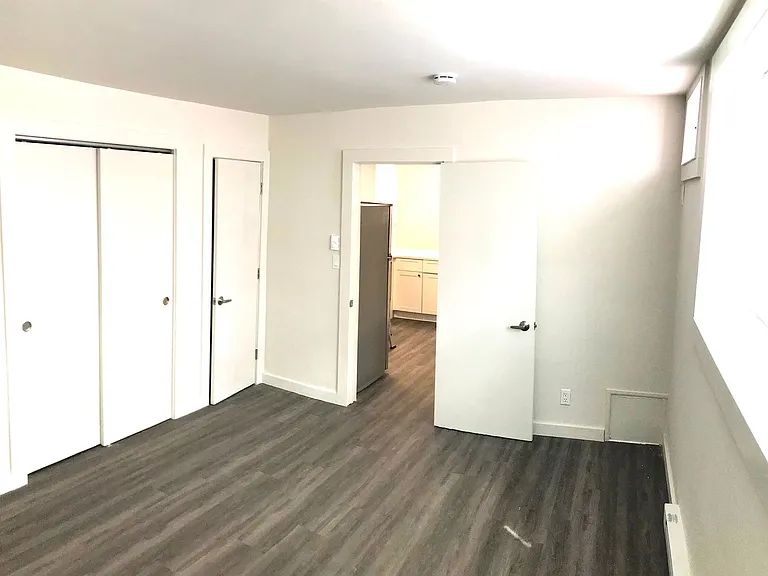 510 5th Ave — Photo 5