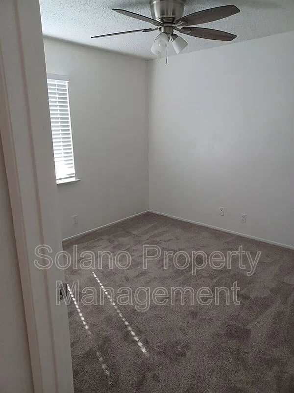 2 bed, 1.0 bath, 808 sqft, $1,695 — Photo 4