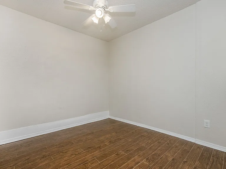 509 4th Ave #B — Photo 11