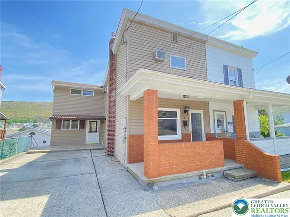 6 E Columbus Ave, Nesquehoning, PA 18240