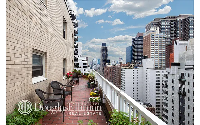 Sold by Douglas Elliman | media 12