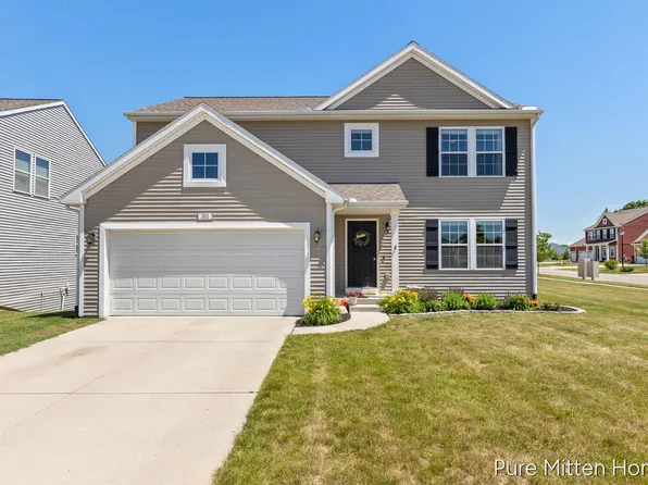 301 Wagonwheel Ct, Cedar Springs, MI 49319
