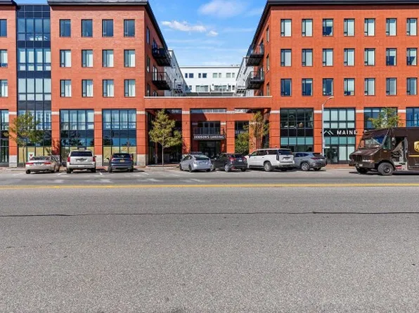 383 Commercial St #305, Portland, ME 04101