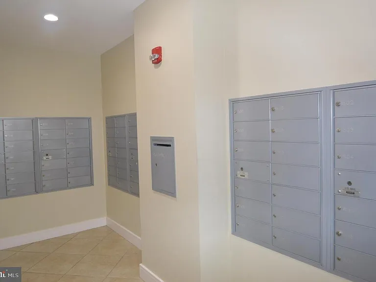4490 Market Commons Dr #412 — Photo 28