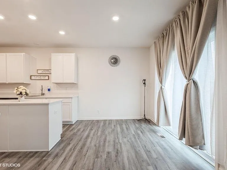 8424 Stillwater Rd — Photo 5