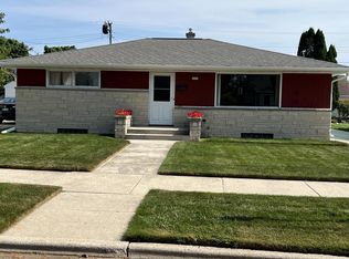 2725 S 12th St, Sheboygan, WI 53081