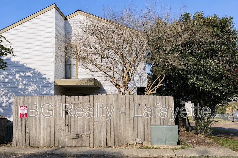 403 Fox Run Ave #2