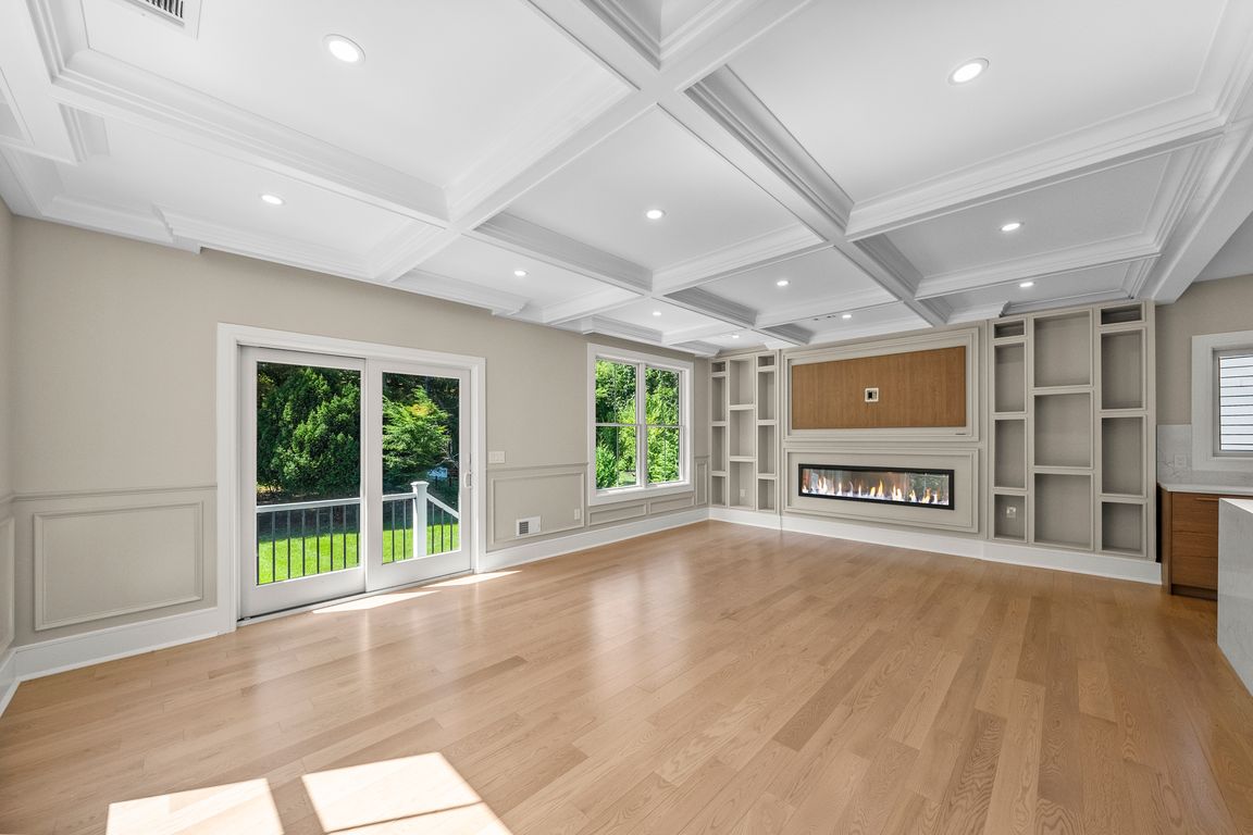 next background image