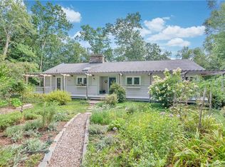 26 Southwood Rd, Mansfield, CT 06268