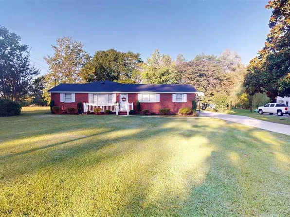 606 14th St, Hartsville, SC 29550