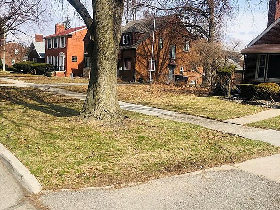 2nd image of 8118 Cheyenne St