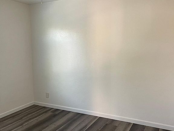 4th image of 3008 O St #18