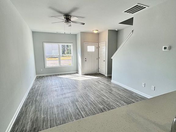 2nd image of 154 Buckhorn Ave