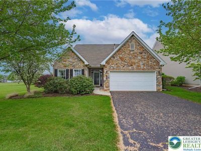 2608 Terrwood Dr W, Macungie, PA, 18062