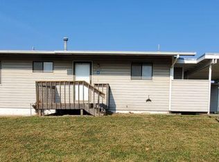 7135 SW Woodcroft Way, Topeka, KS 66619